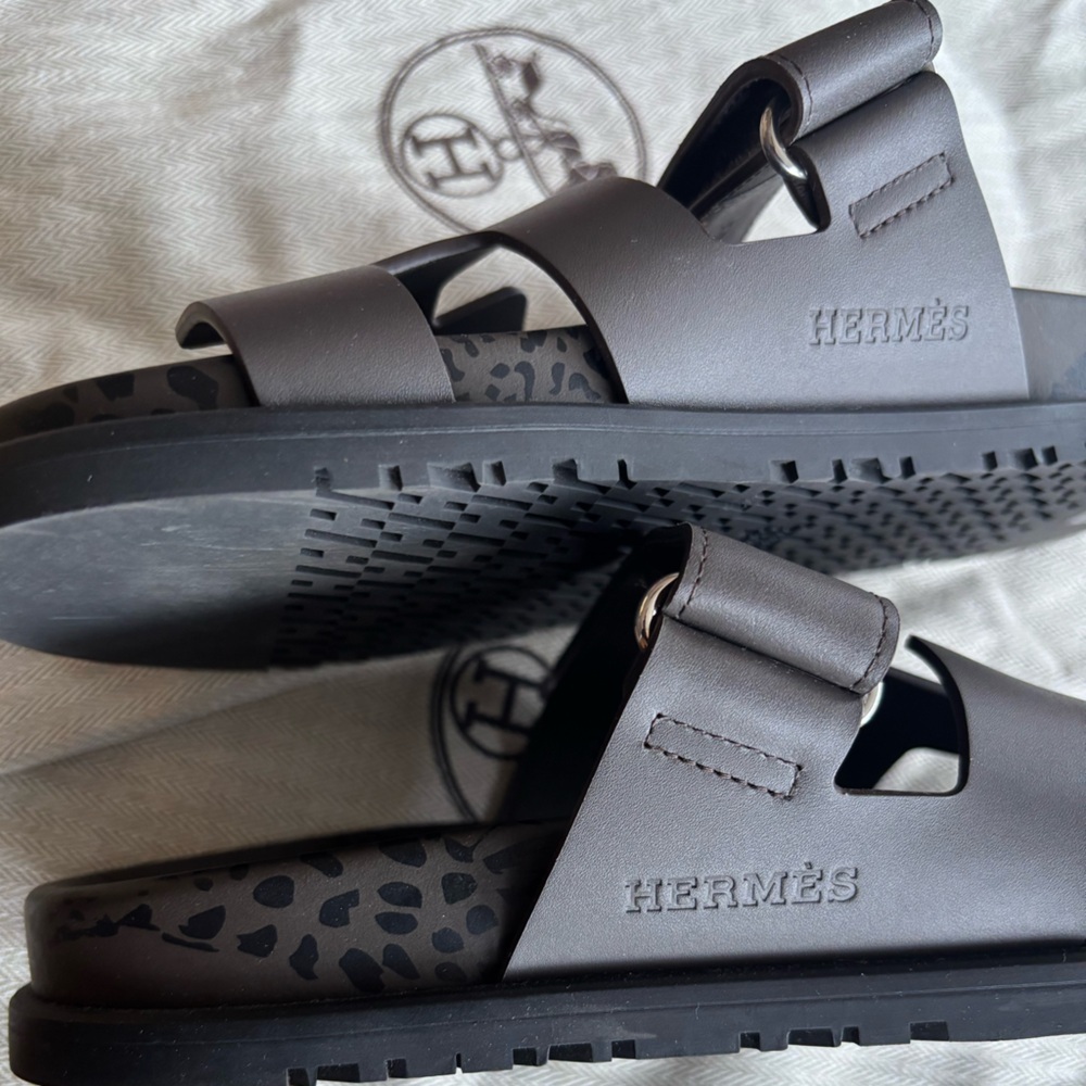 NWOT  Hermes Ecorce Chypre Leopard Print Footbed Sandal with dust bags sz 37.5 - Picture 6 of 7